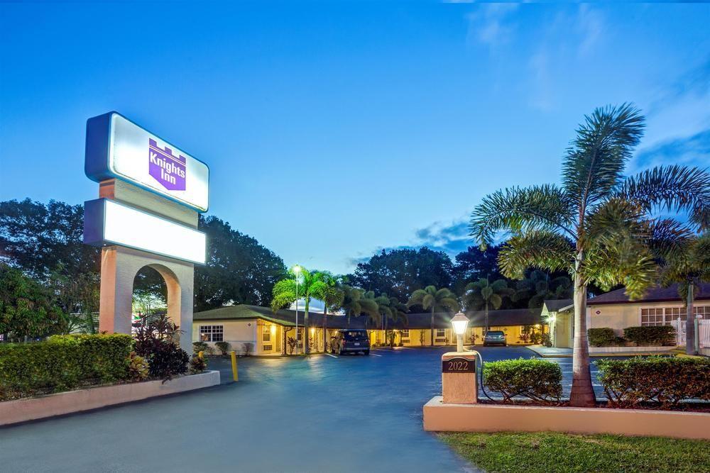 Vero Inn Vero Beach Buitenkant foto